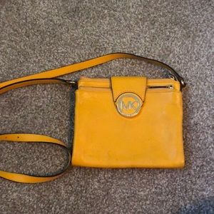 Micheal Kors crossbody bag